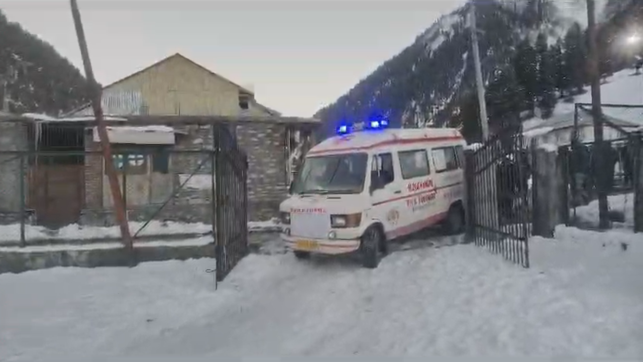 ​Casualties reported after a tourist Vehicle falls from Zojila Pass.