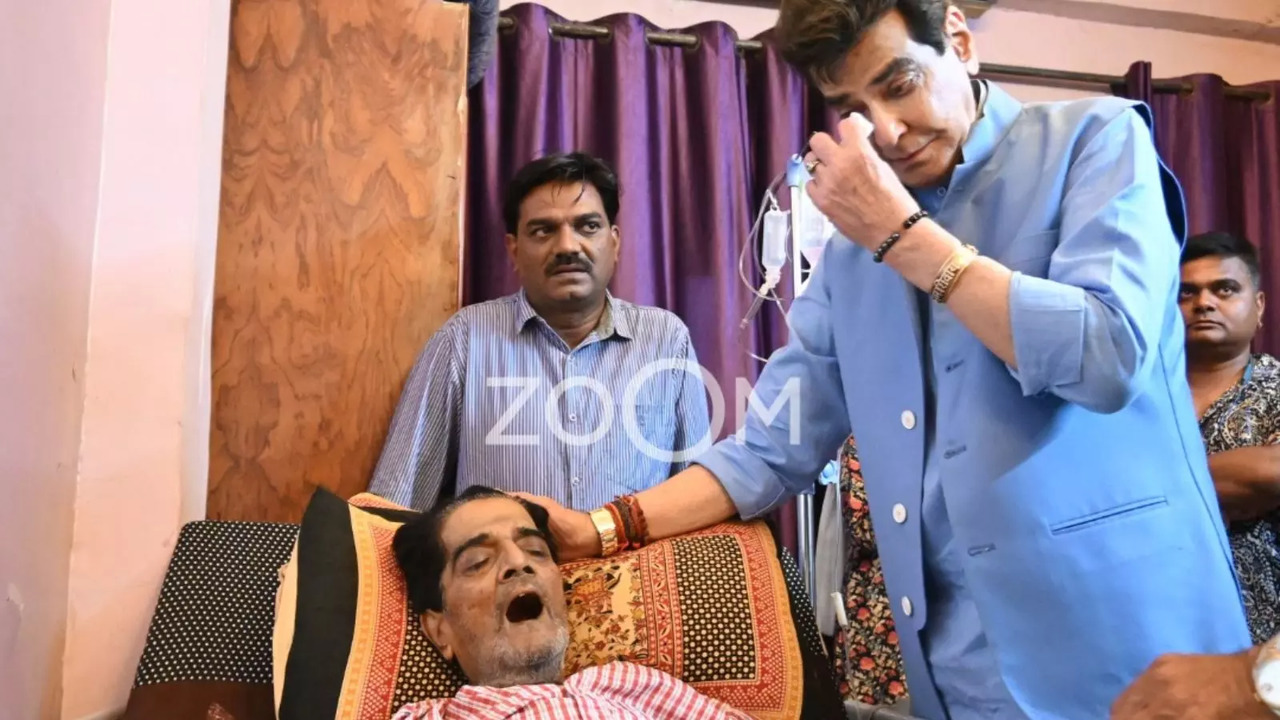 EXCLUSIVE! Jeetendra, Johny Lever Visit Junior Mehmood As He Battles With Stage 4 Stomach Cancer