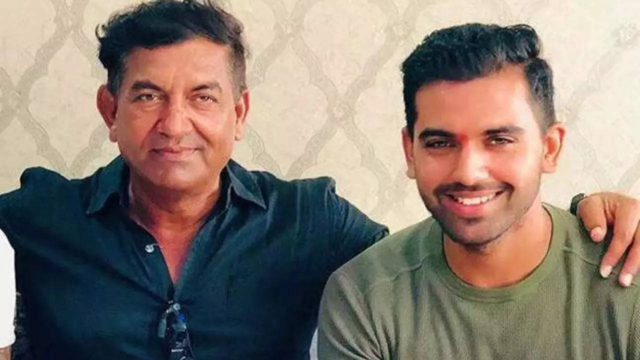 Deepak Chahar with his father