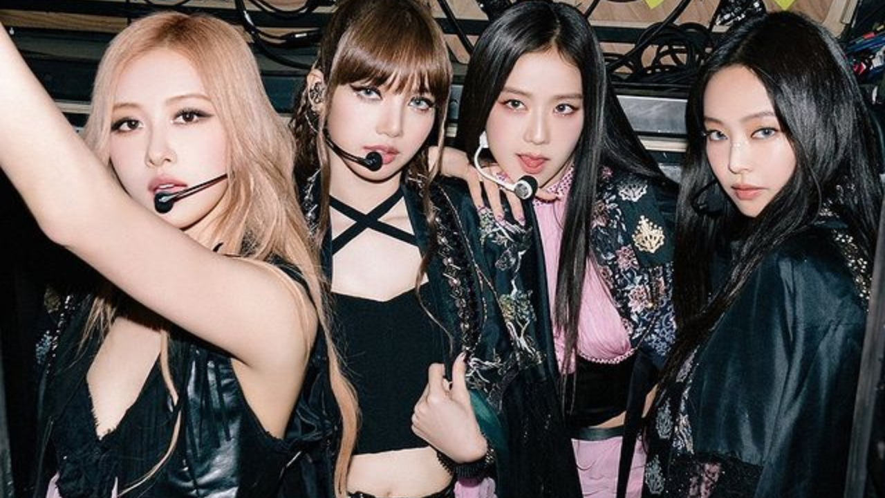 The King presents Honorary MBEs to BLACKPINK