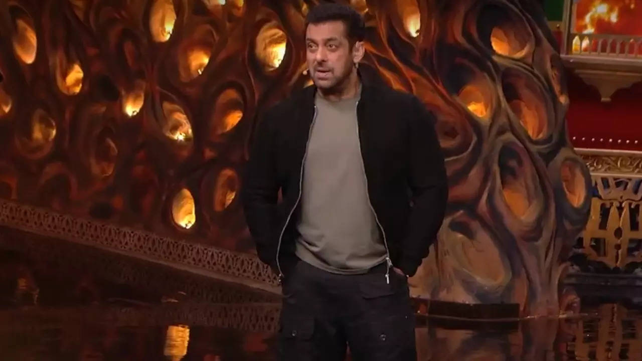 Bigg Boss 17 Weekend Ka Vaar: Salman Khan Fumes Over Disrespect From Housemates