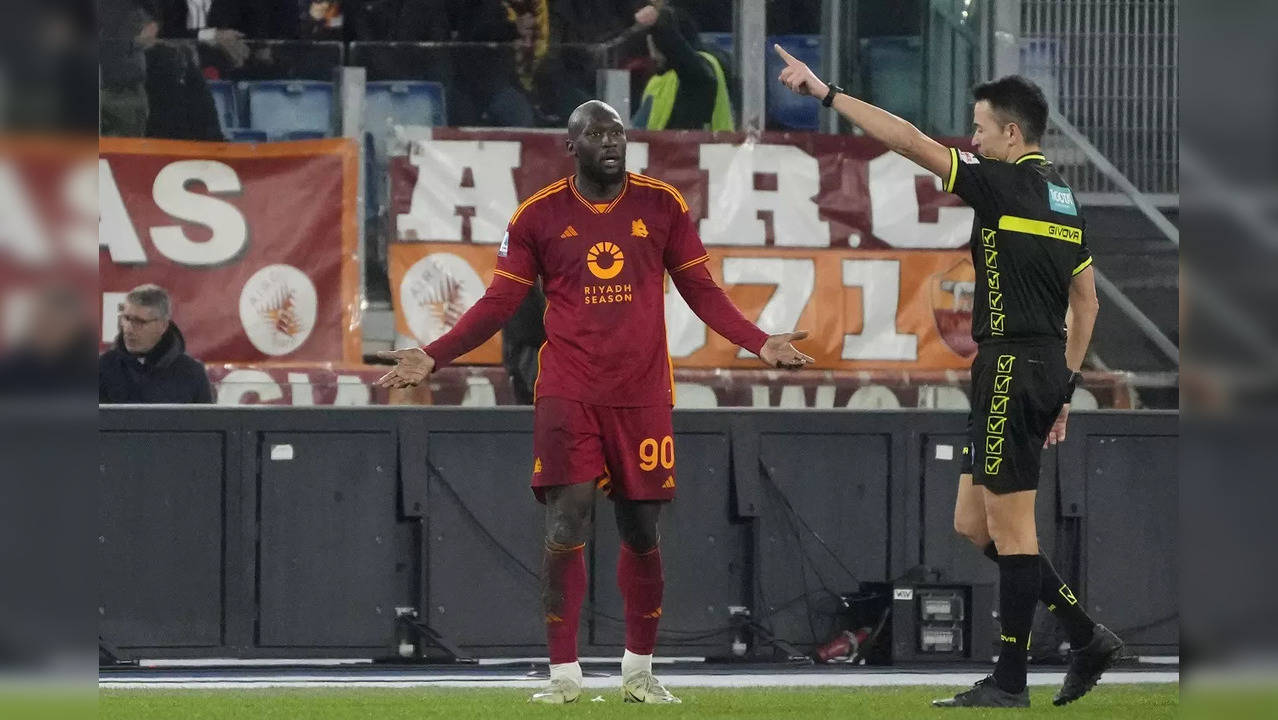 AS Roma play 1-1 draw with Fiorentina