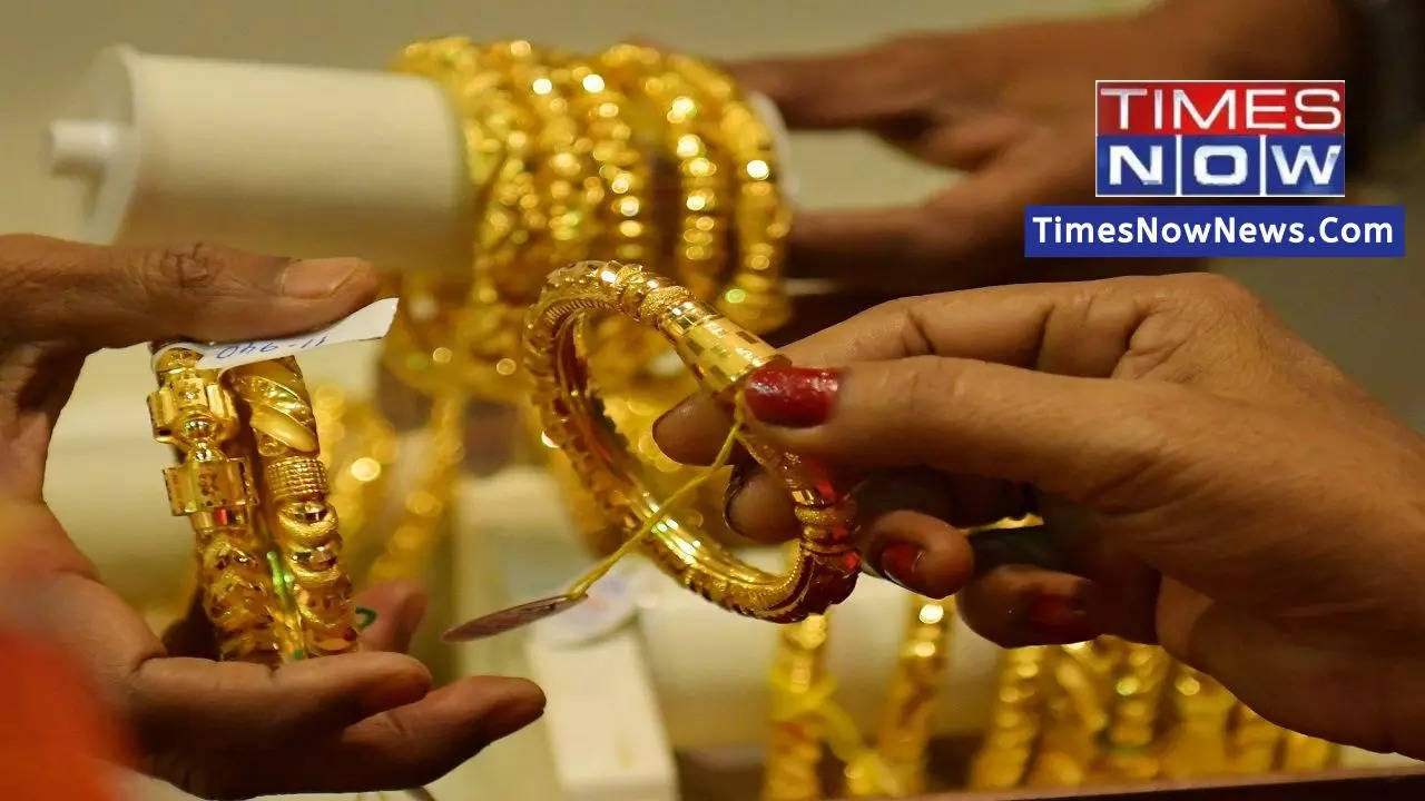 Gold Rate Today, 11th December 2023: నేడు భారీగా పతనమైన బంగారం ధర ...