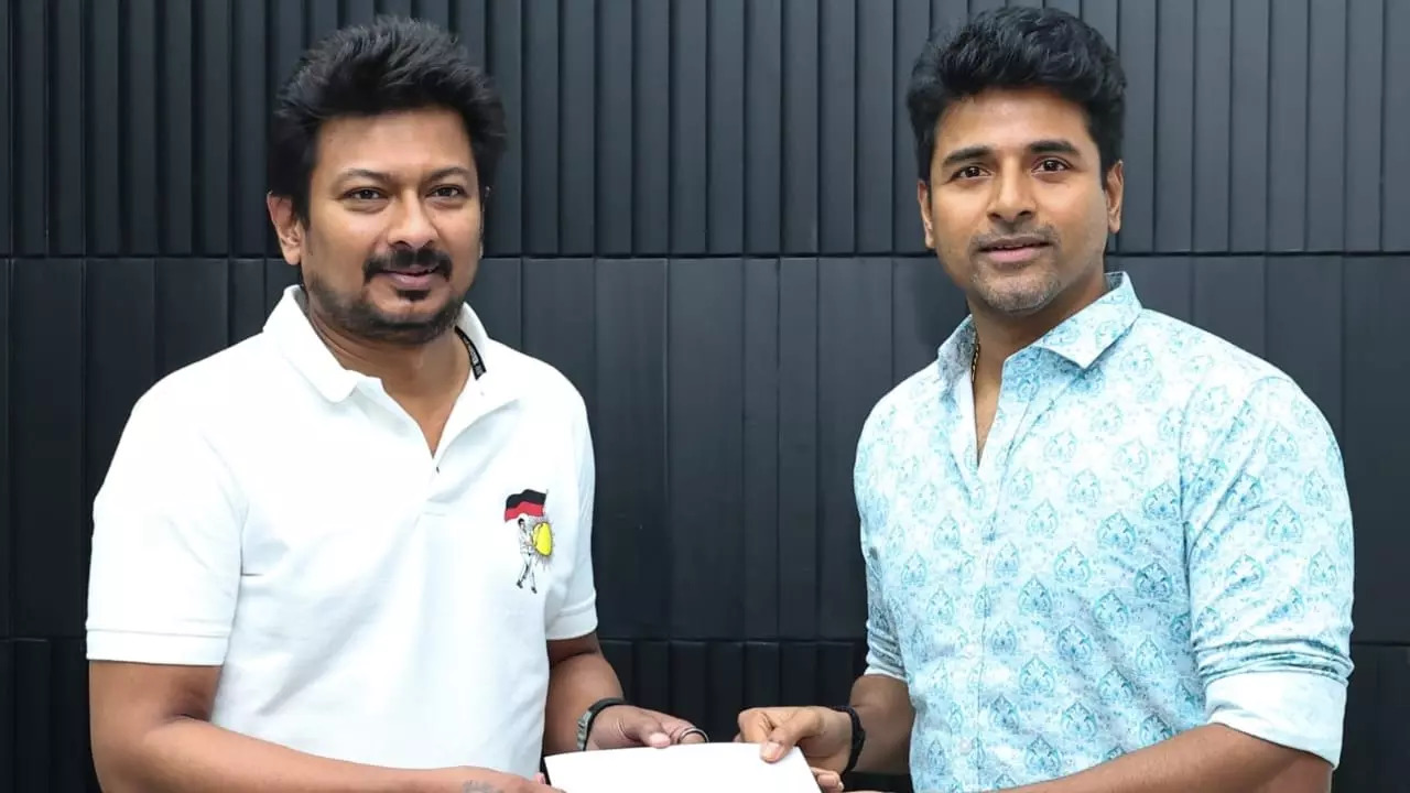 Sivakarthikeyan Meets Udhayanidhi Stalin Donates Rs 10 Lakh Towards Chennai Flood Relief