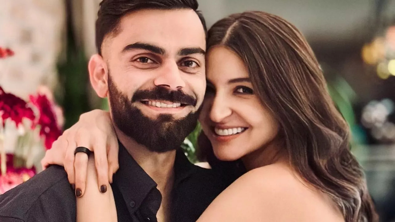 Anushka Sharma, Virat Kohli Share Pics From 6th Wedding Anniversary Celebration: Day Filled With Love, Friends, Family