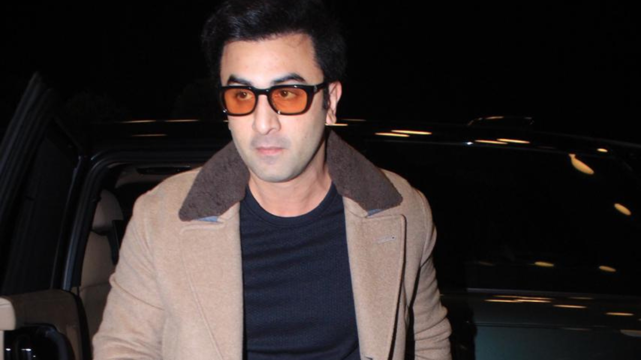 Ranbir Kapoor's latest airport look