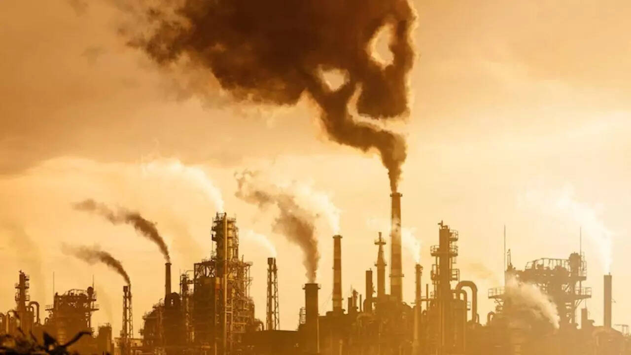 200 countries 1st time agree at cop28 to reduce fossil fuel use