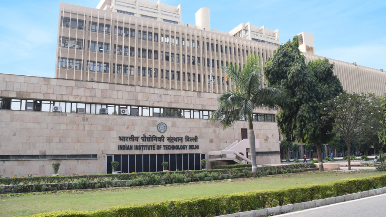 IIT Delhi Launches New Certification for Quantum Computing & Machine ...