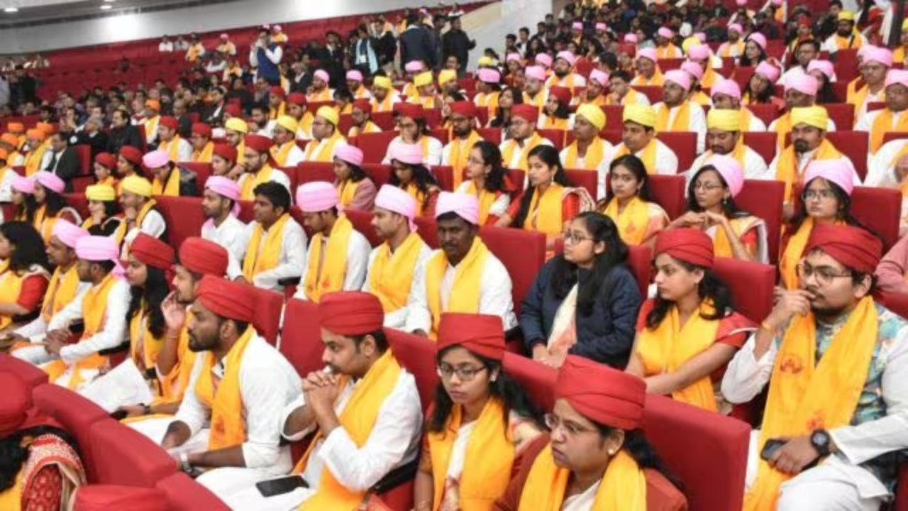 BHU Convocation 2023: Over 14600 degrees conferred to UG, PG students