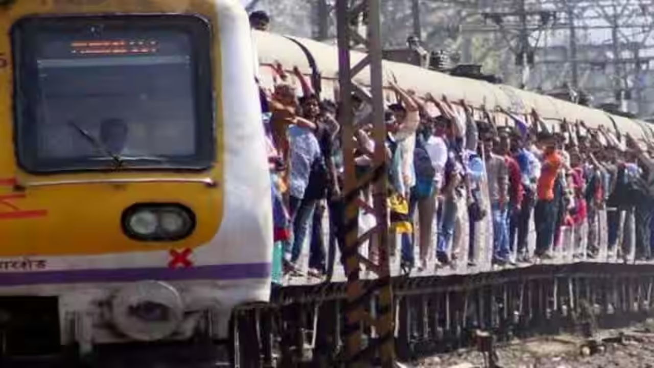 Mumbai local train