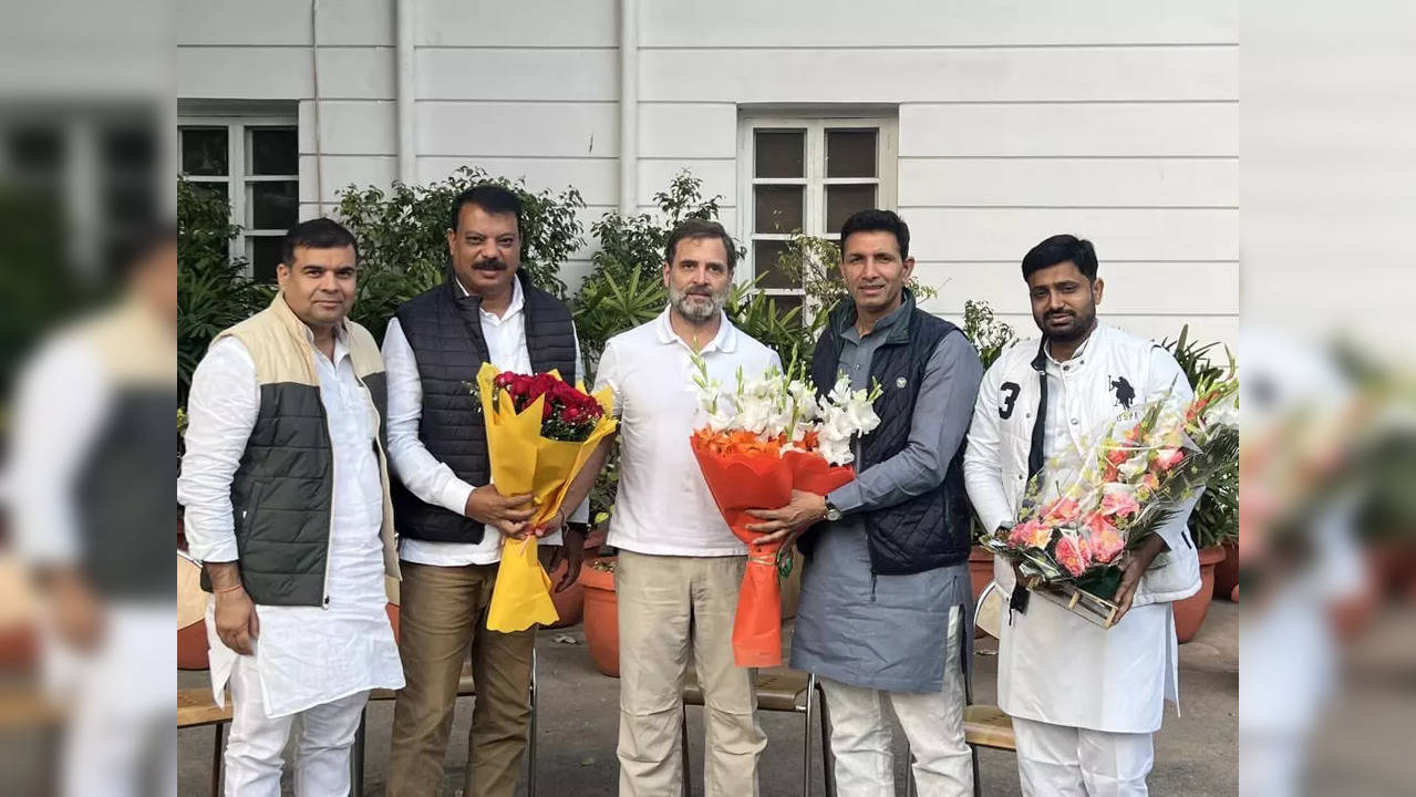 Jitu Jitendra Patwari New Congress Madhya Pradesh Chief With Rahul Gandhi.