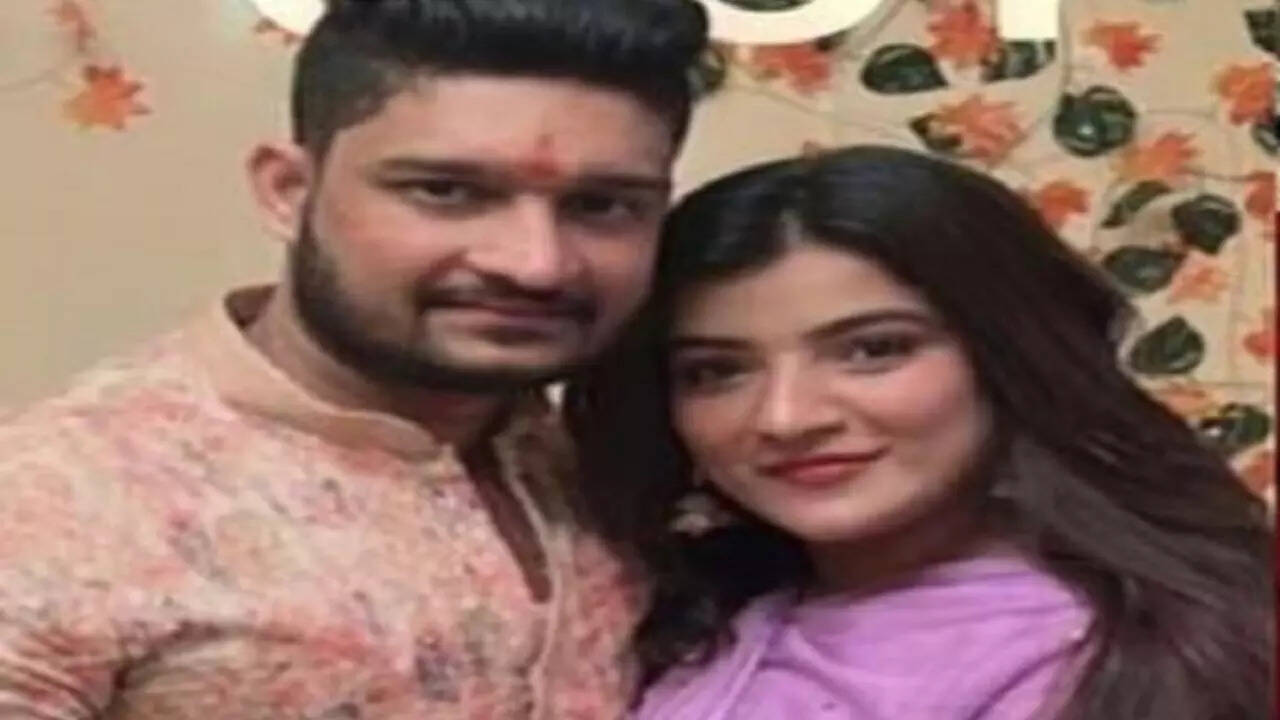 thane court sent ashwajit gaikwad and other two in judicial custody for