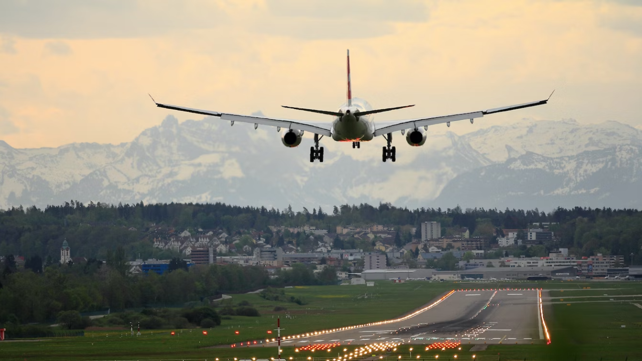 First Indian Airline To Carry 100 Million Passengers In A Year