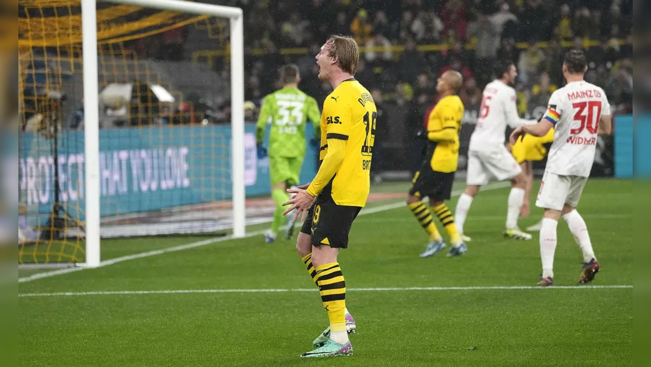 Borussia Dortmund play draw with Mainz