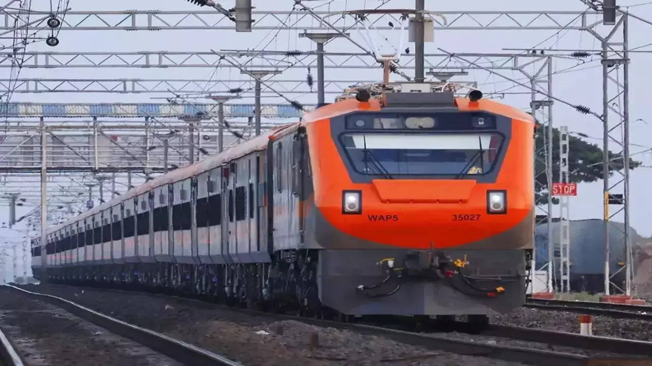 vande sadharan express