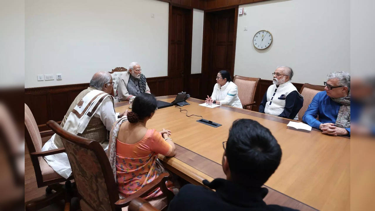 Mamata Banerjee Meets PM Modi