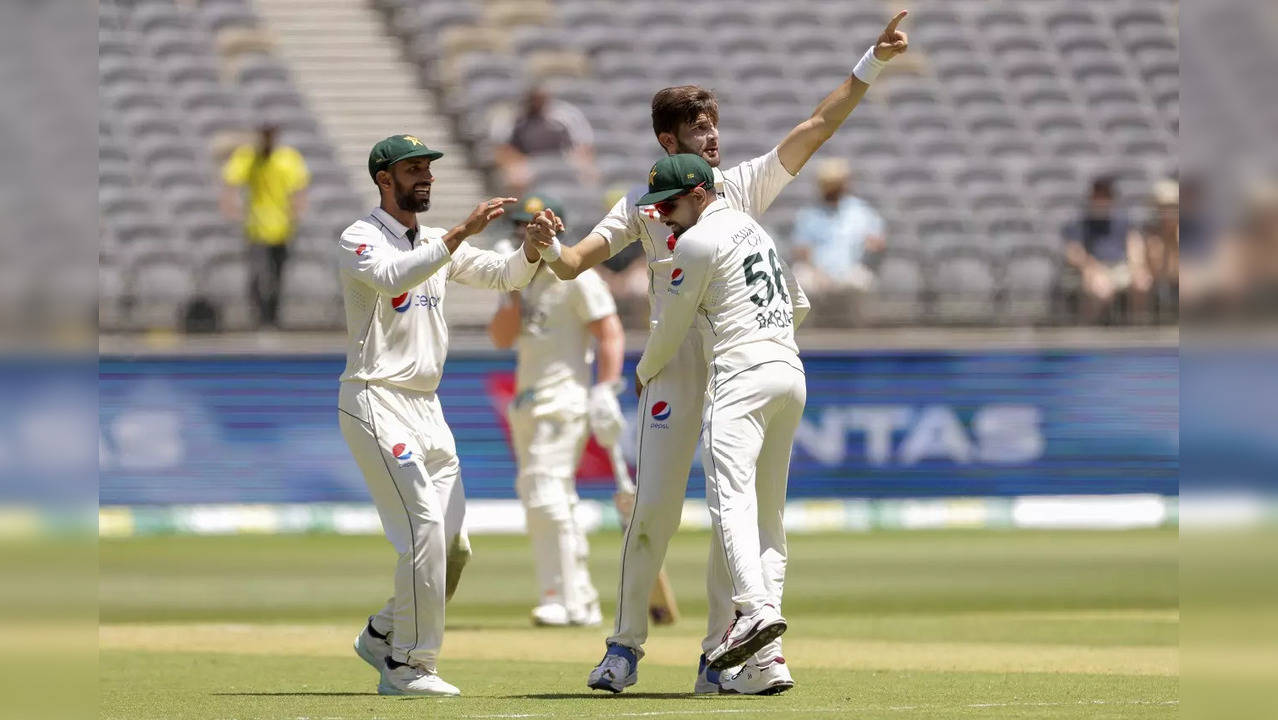 Star Pakistani pacer ruled out of Test series against Australia