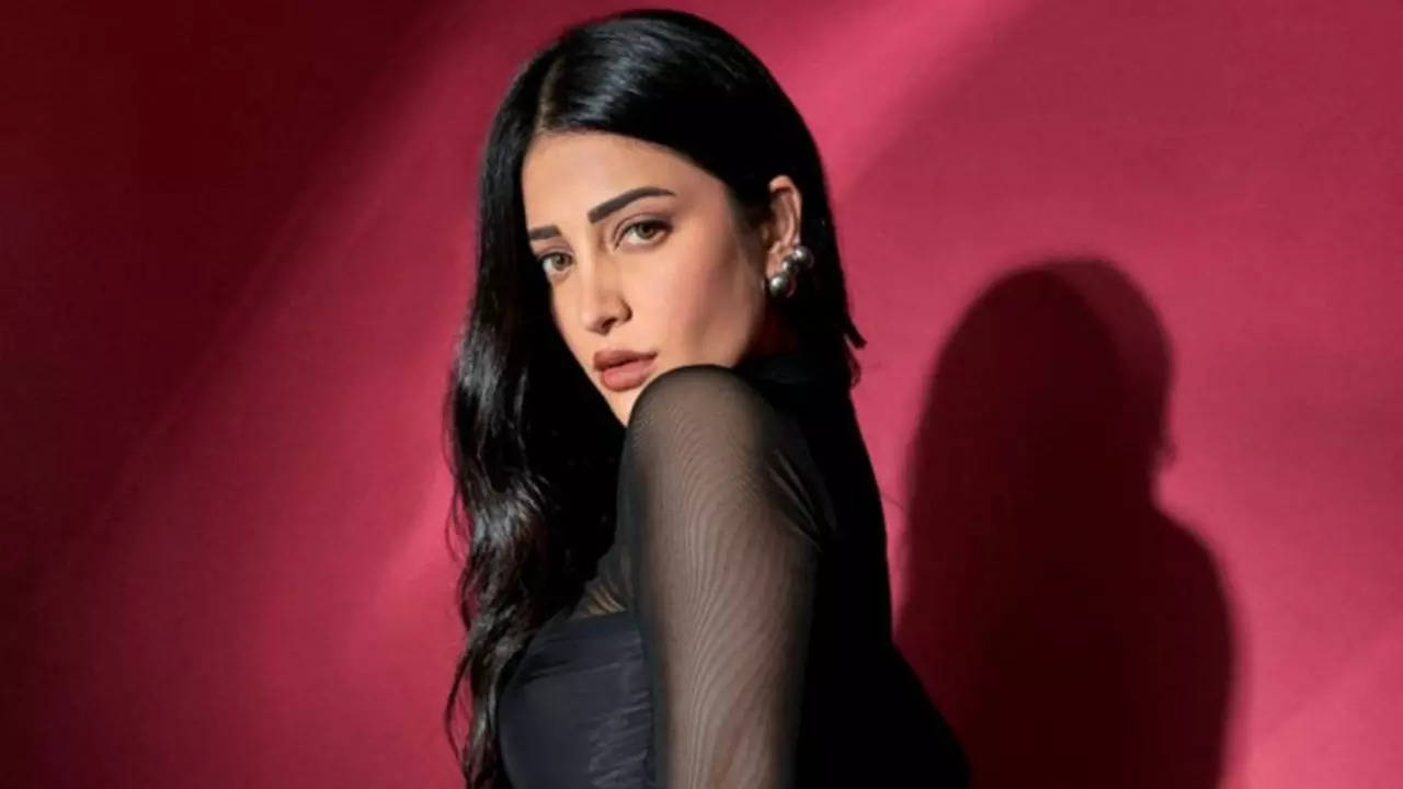 EXCLUSIVE! Shruti Haasan Says Prabhas Is ‘MAGNETIC’ In Salaar: The Way He Transforms... (Pic Credit: Akshay Amberkar)