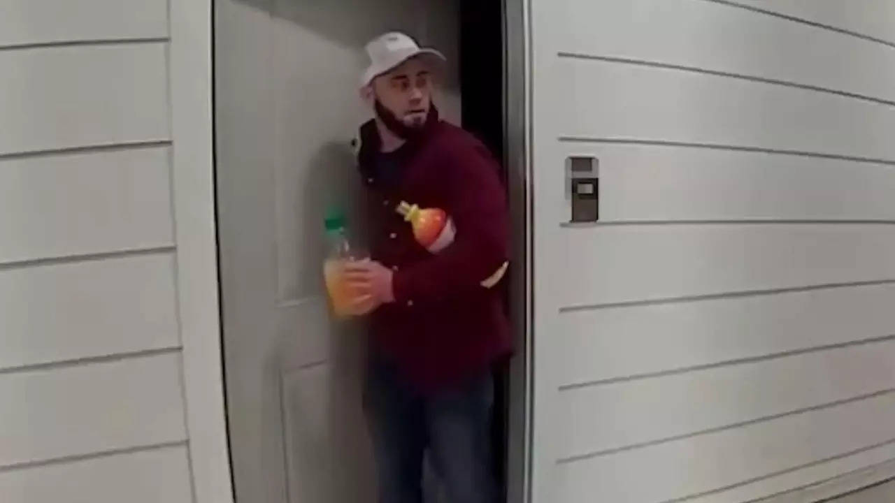 Toby Foster steals orange juice and vodka, the ingredients to screwdriver cocktail, during his break-in. | Courtesy: Polk County Sheriff's Office