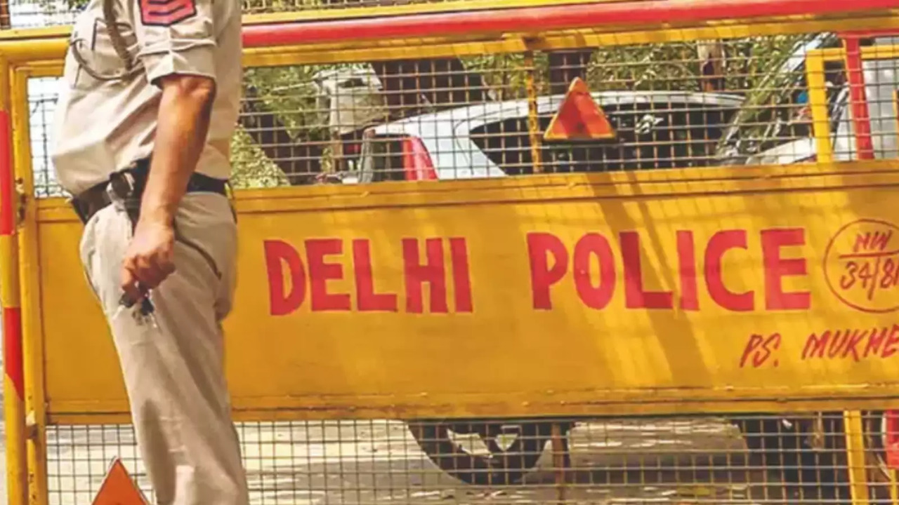 delhi police.