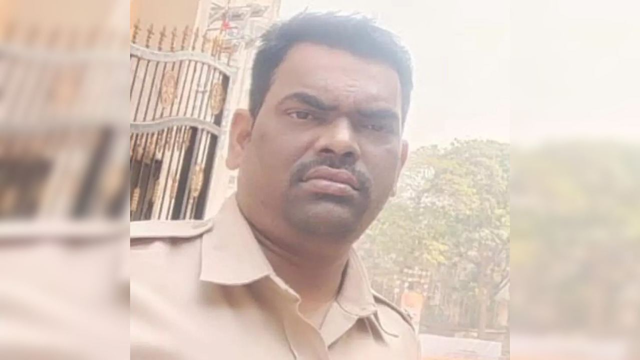 Police constable Sameer Suresh Jadhav