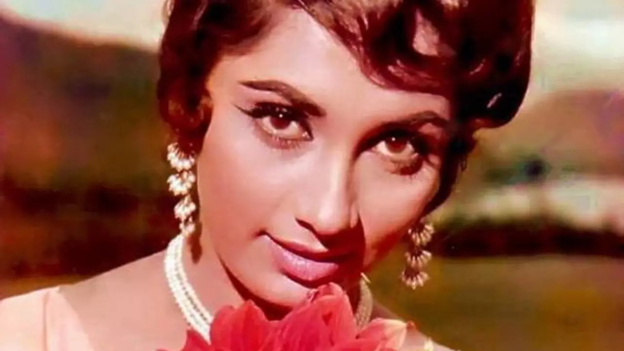 Remembering Sadhana: The Mysterious Beauty Who Captivated Millions from The ‘Fringe’