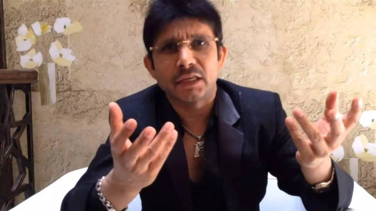 KRK arrested at mumbai airport