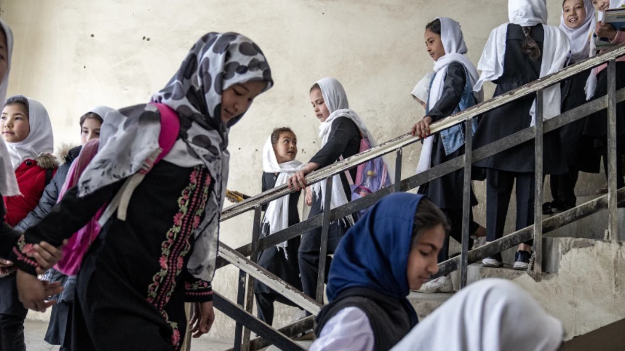 Afghan school girls