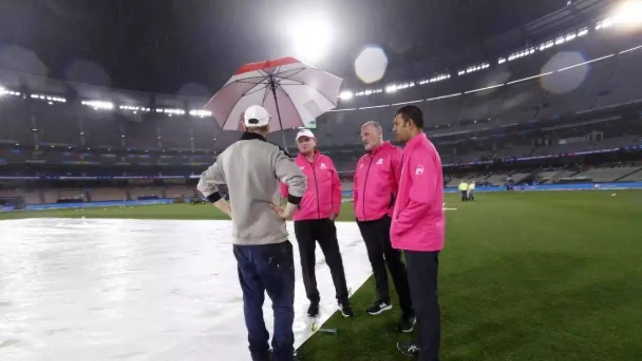 Overcast weather condition looms large over India-Pakistan fixture