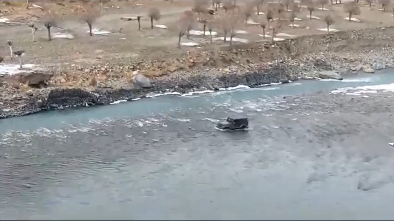 Tourist Drives Thar SUV Through River