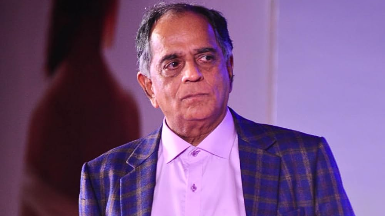 Exclusive! Pahlaj Nihalani Chased THIS Girl For 2 Years Until She Said 'I Love You'; Producer Celebrates 50th Wedding Anniversary