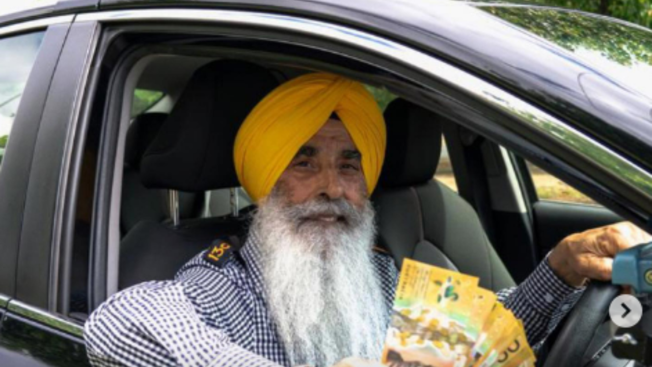 Sikh Driver In Australia Returns Rs 4.53 Lakh Found In Car.