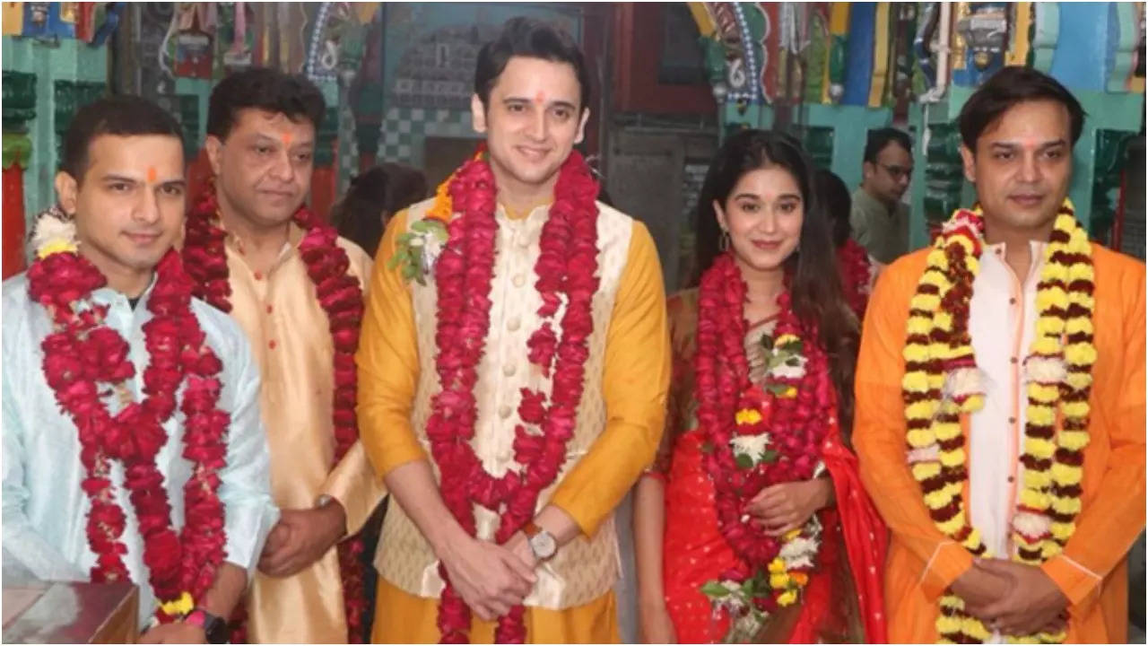 Shrimad Ramayan Team Goes On A Pilgrimage To Ayodhya Ahead Of Show's Launch (credit: Instagram).