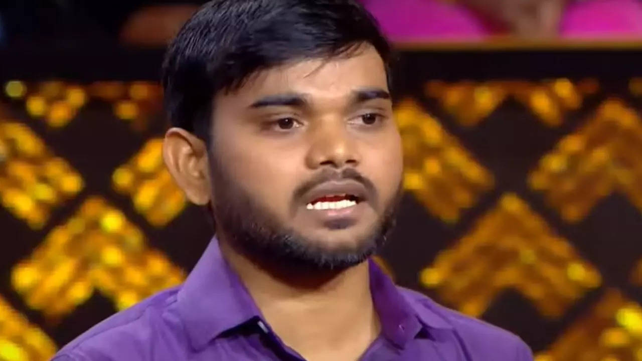 KBC 15: Avinash Bharti Breaks Down In Tears After Winning Fastest Finger First Round