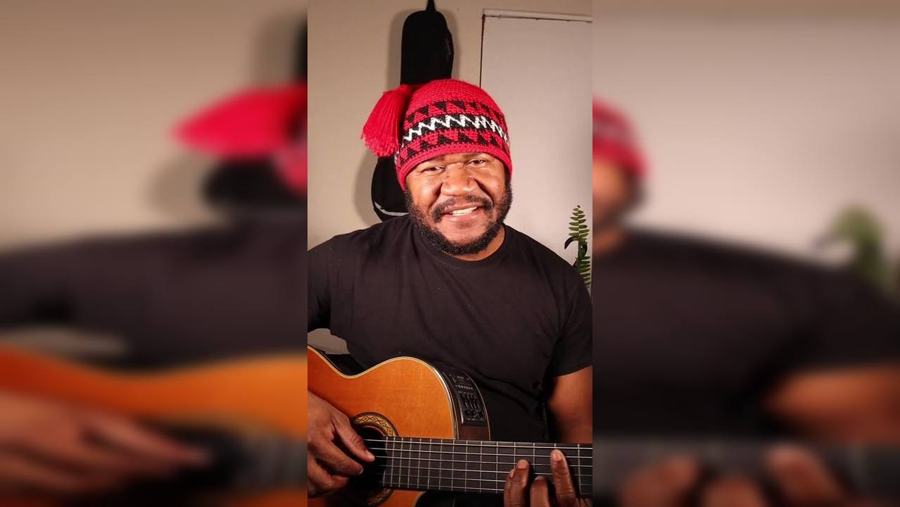 African Musician Sings Bengali Song in Melodious Viral Video