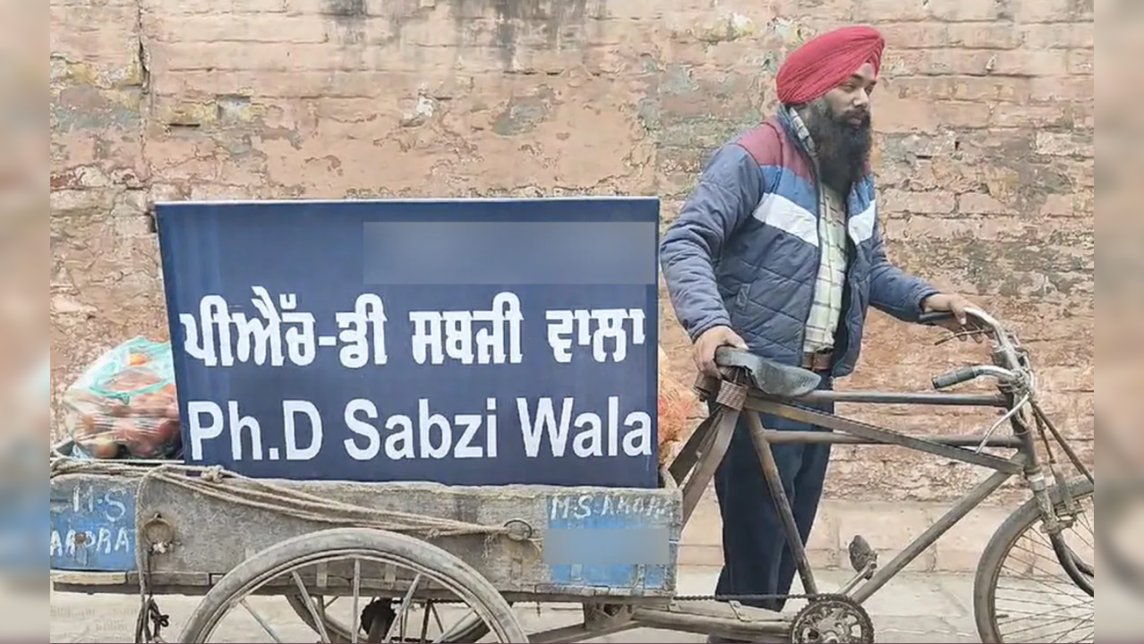 Highly Qualified Punjab Man Sells Vegetables To Make Ends Meet