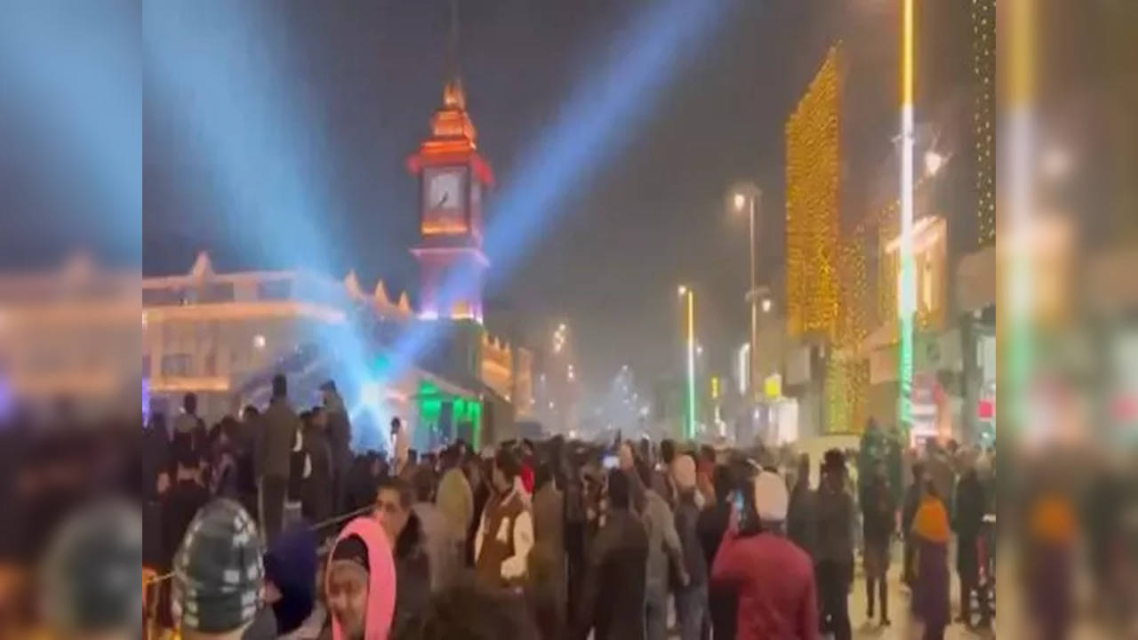 New Year Celebrations At Srinagar's Lal Chowk