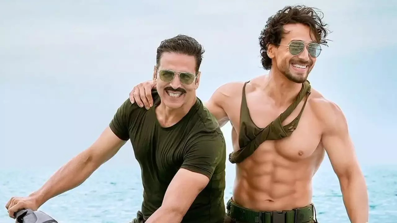 Akshay Kumar Begins 2024 With New Look Of Bade Miyan Chote Miyan Featuring Tiger Shroff, Announces Release Date