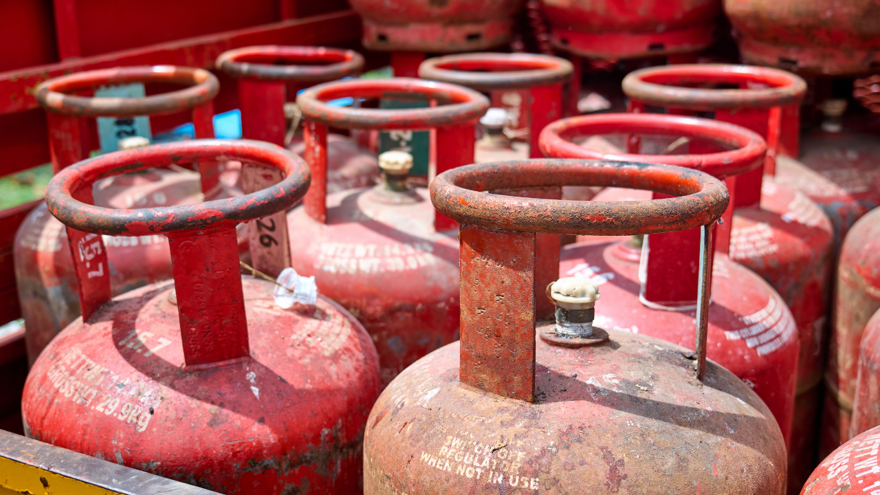 Hyderabad Hit by Soaring LPG Cylinder Prices, Ranks Second Among Indian Metros