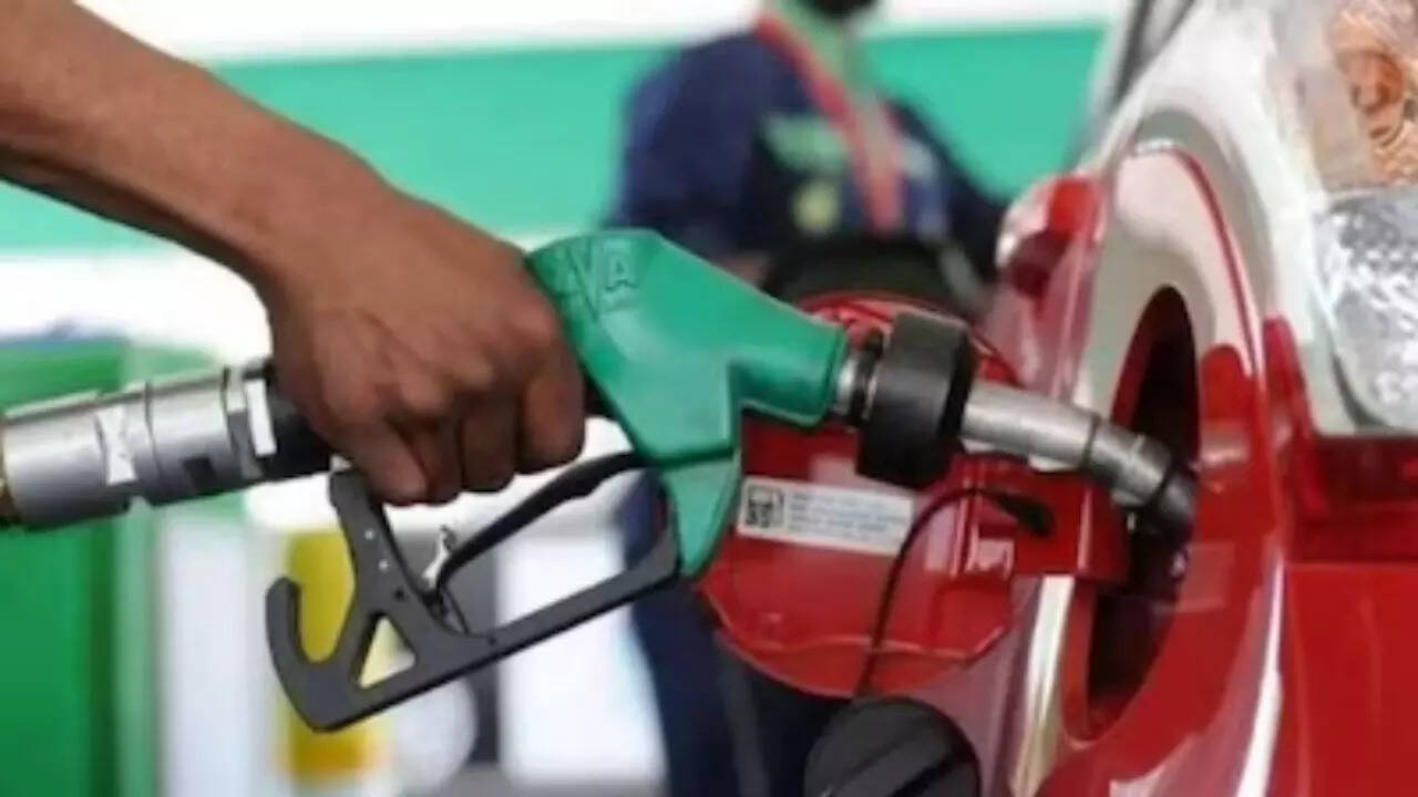 Petrol Pump Strike All petrol pumps will remain open said Pune Petrol