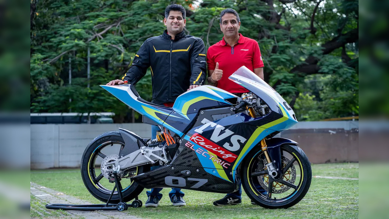 Sudarshan Venu, Managing Director and Vimal Sumbly, Head Business – Premium, TVS Motor Company.