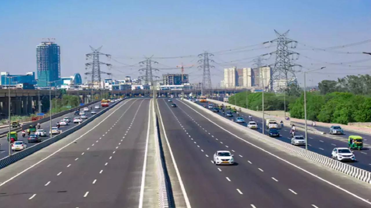 The project is likely to also decongest the existing Noida-Greater Noida that faces congestion during peak hours in morning and evening. (Representational Image)