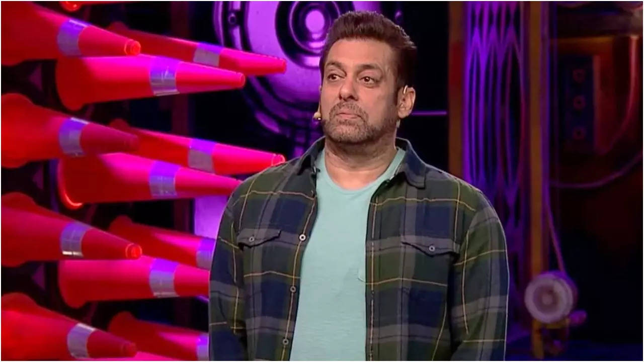 Salman Khan Requests Bigg Boss To Let Fans Live Inside The House