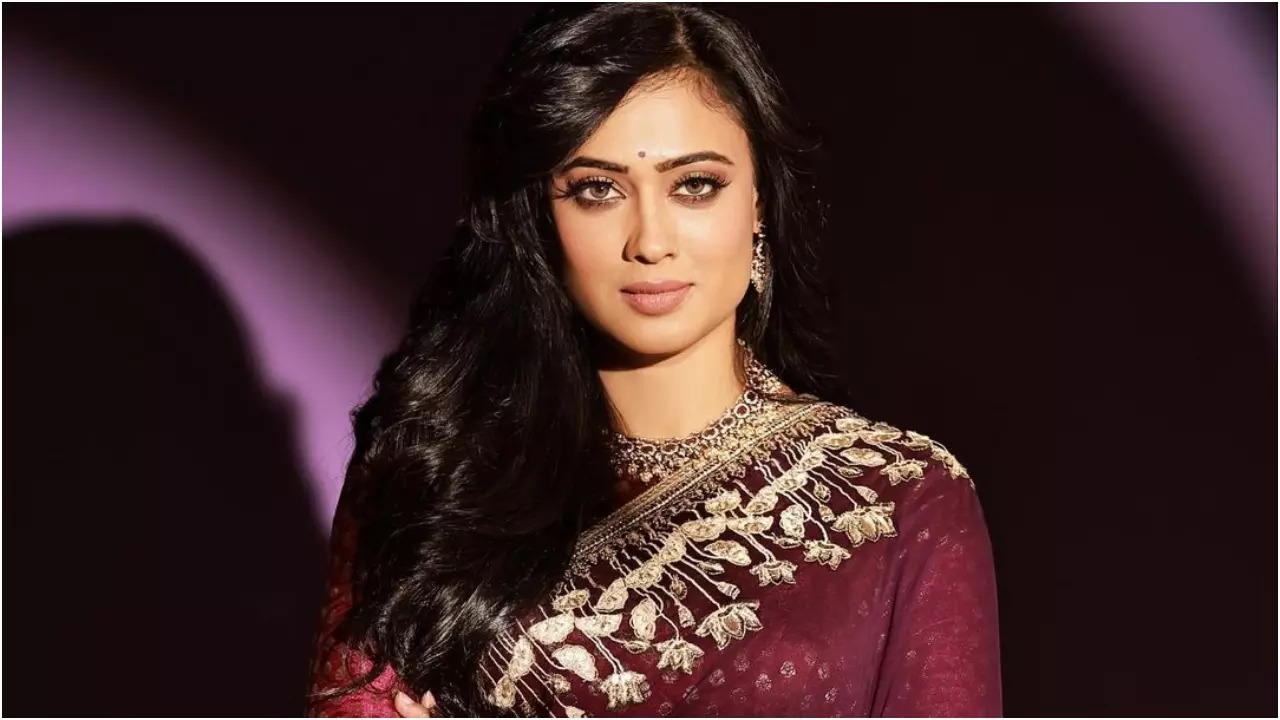 Shweta Tiwari Says 'Filmy People Make TV Actors Feel Small' (credit: Instagram)