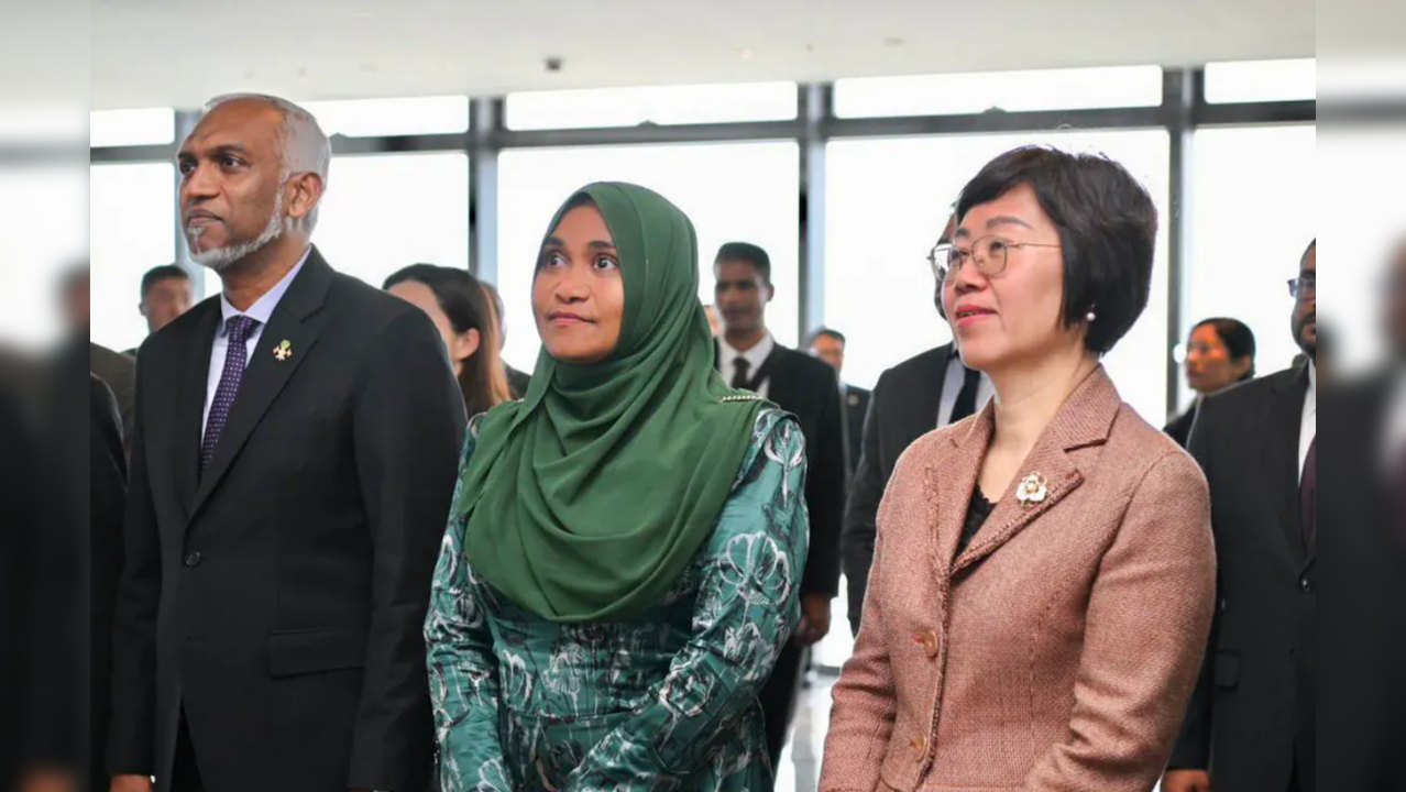 President Mohamed Muizzu, accompanied by First Lady Sajidha Mohamed