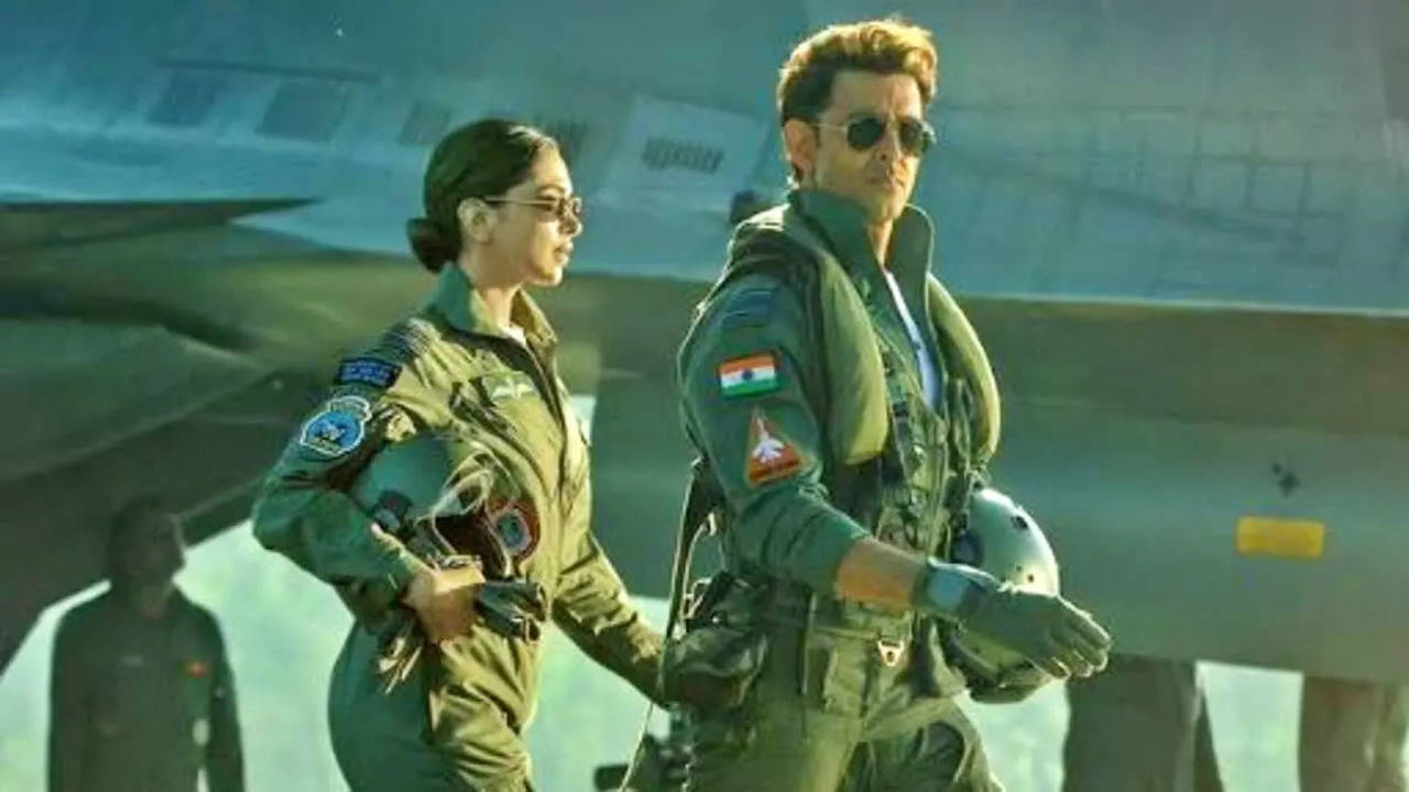 Heer Aasmani Song Out Now! Hrithik And Deepika's Fighter Soars High With Emotional Anthem