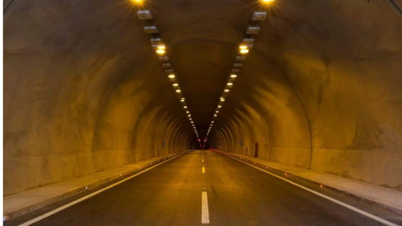 tunnel (1)