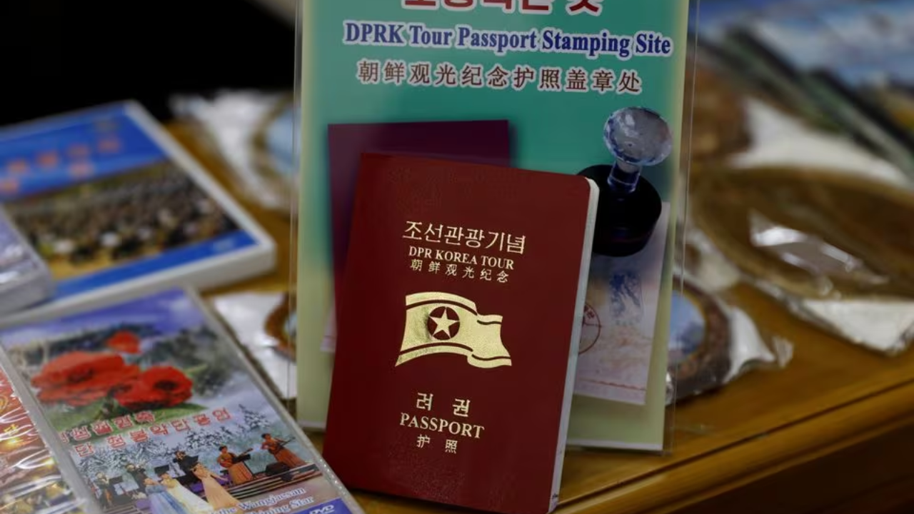 북한, 2020년 락다운 이후 첫 관광객 입국을 인정한다.