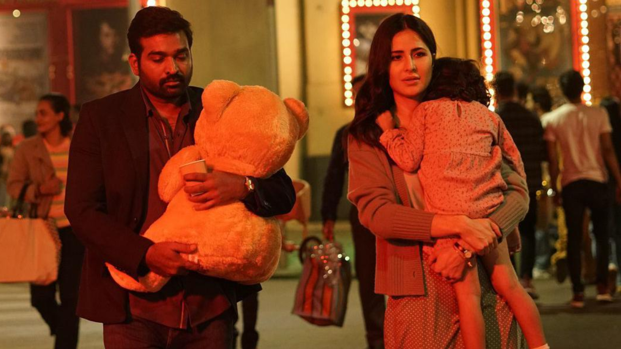 Merry Christmas Twitter Review: Netizens Hail Katrina, Vijay's Gripping Film