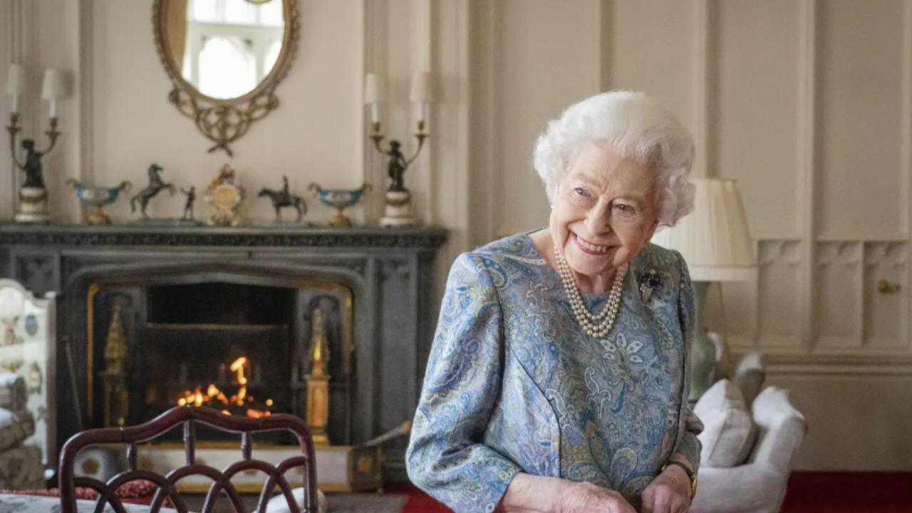 Queen Elizabeth Last Moments New Book